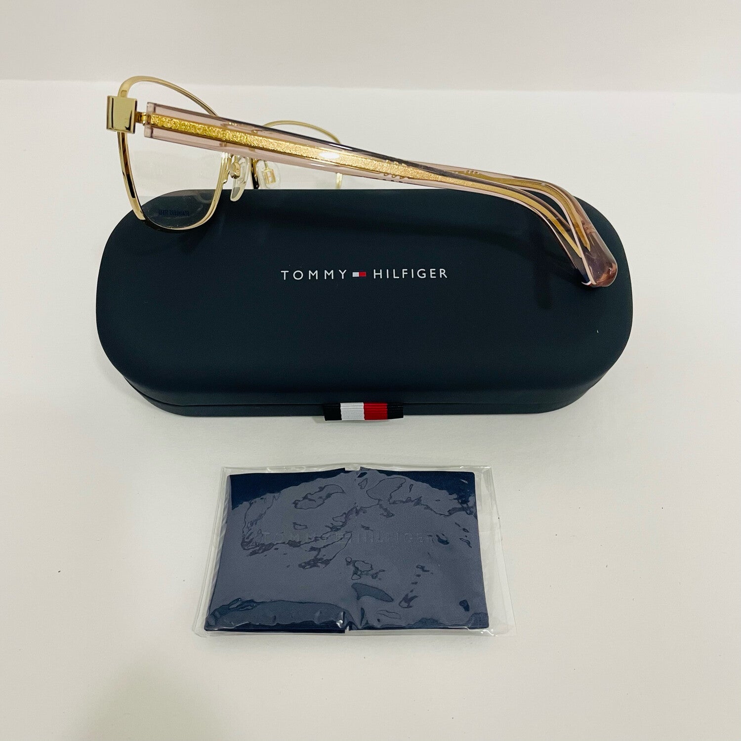 Tommy Hilfiger