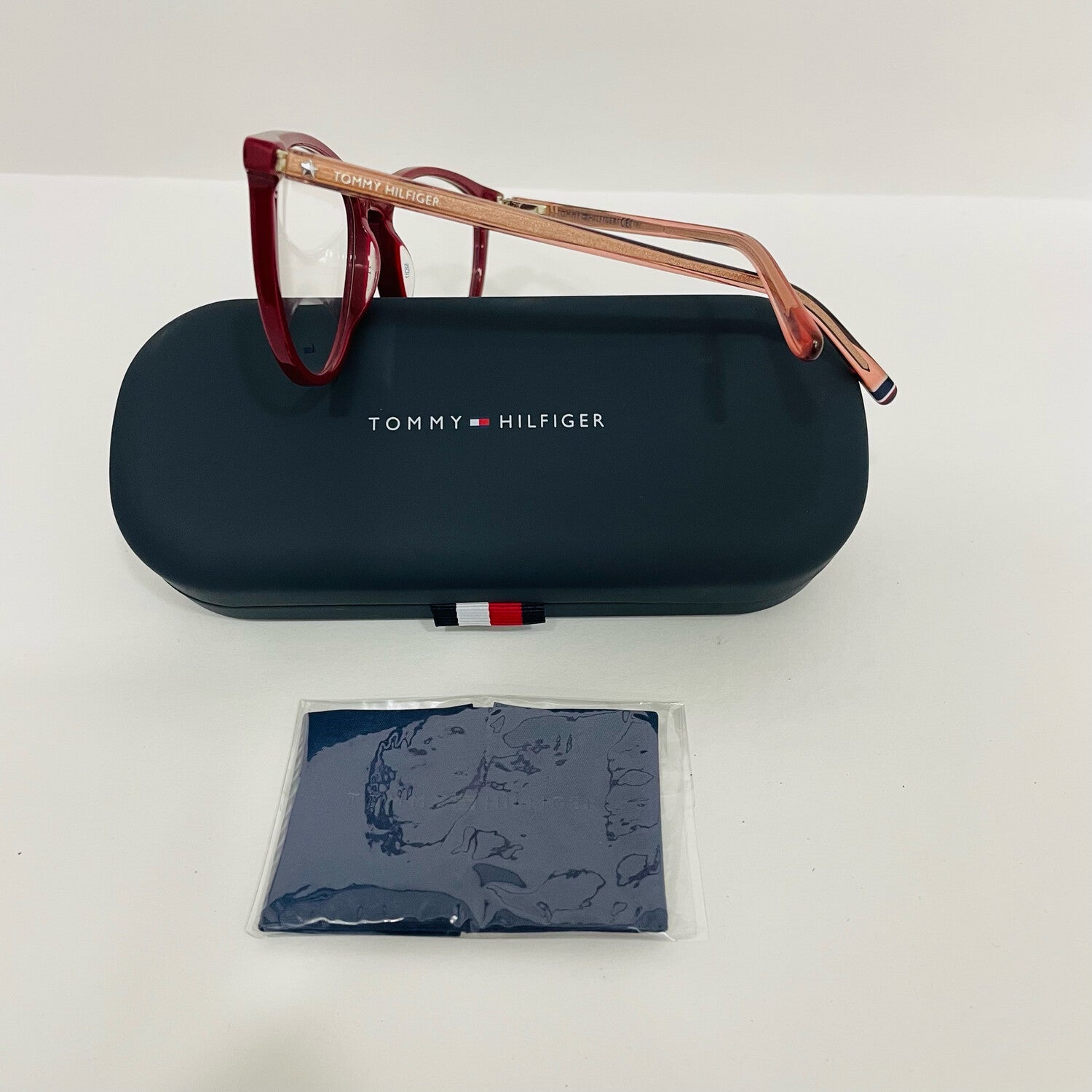 Tommy Hilfiger