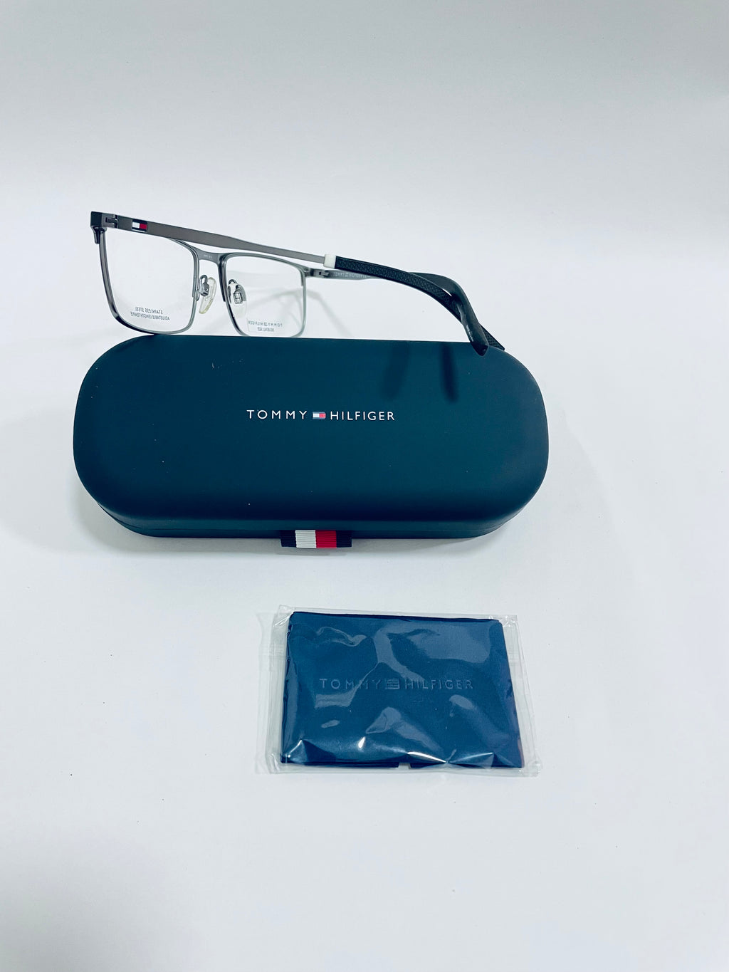 Tommy Hilfiger