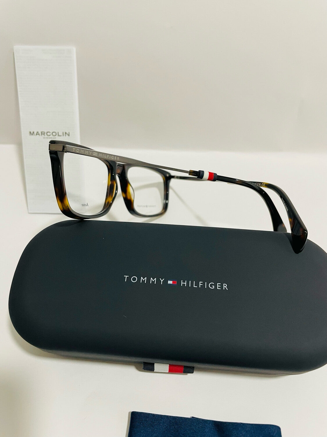 Tommy Hilfiger