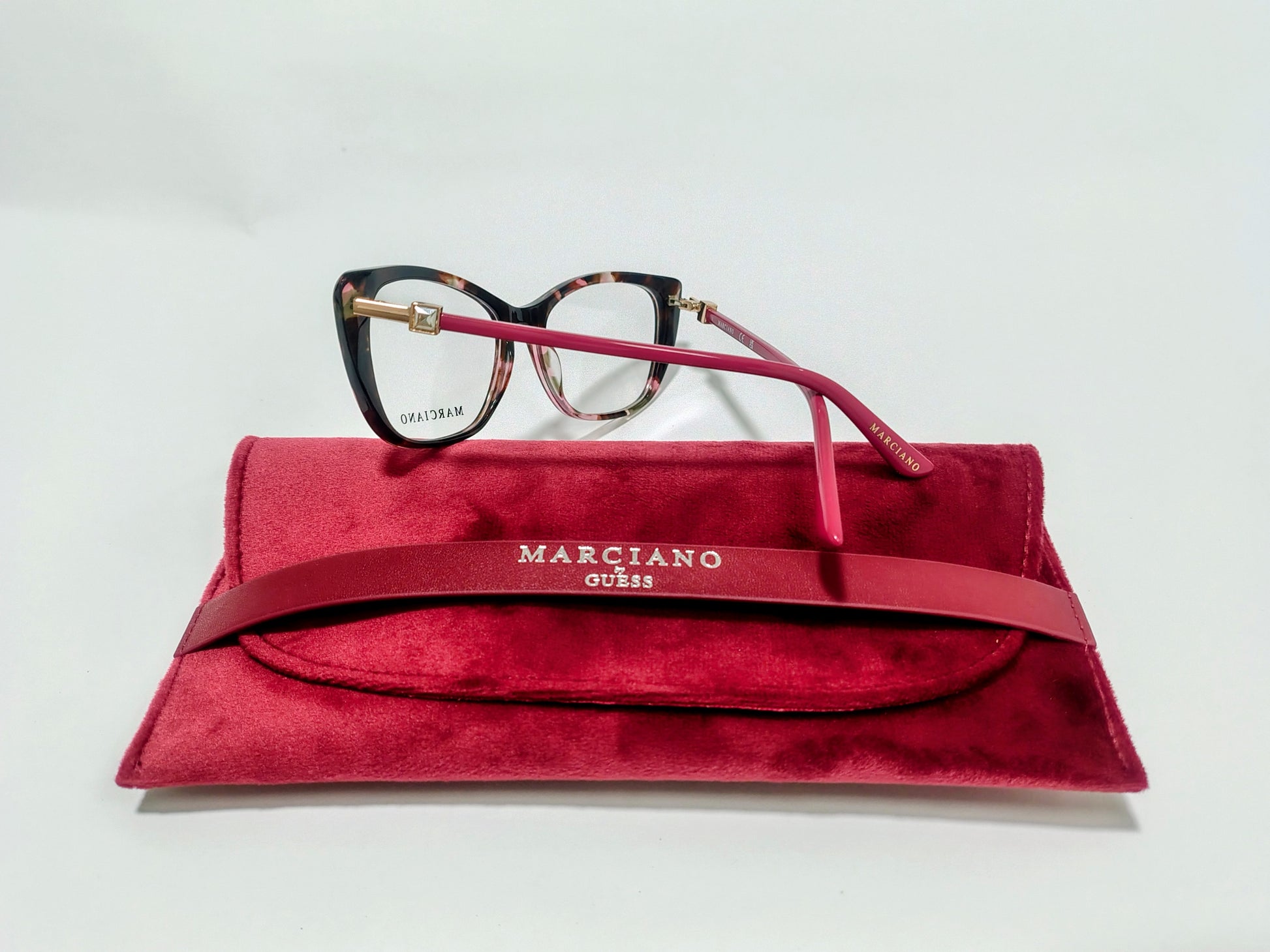 Marciano Guess