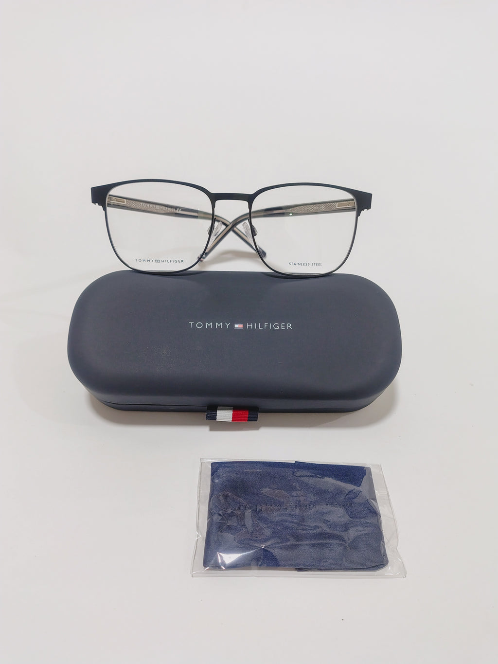 Tommy Hilfiger