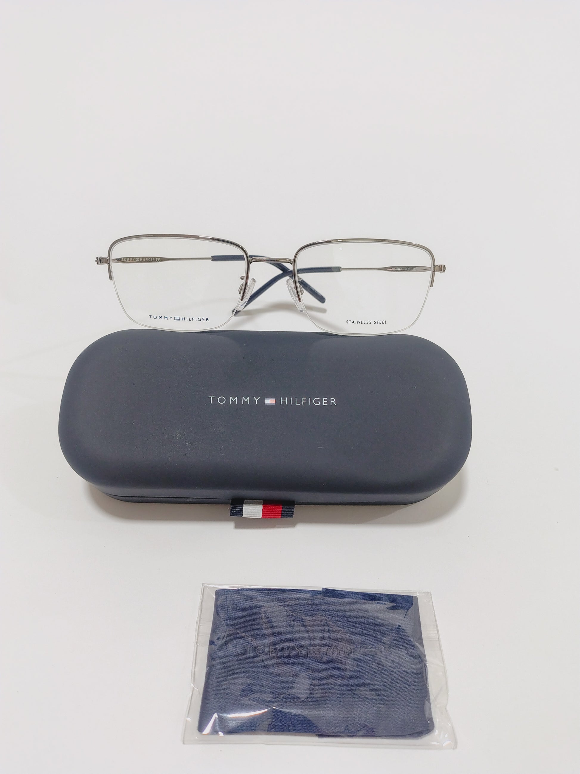 Tommy Hilfiger